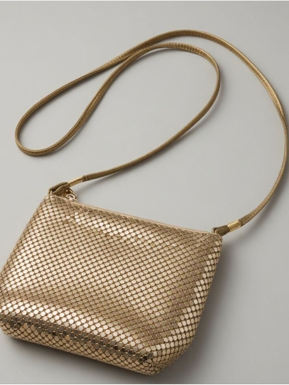 Vintage Ashley Moore Gold Metallic Mesh Evening Crossbody Bag 6"x5" 25" Strap